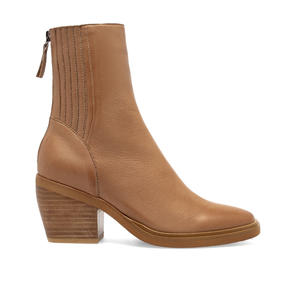 Silent D Teach Bootie in Tan Natural